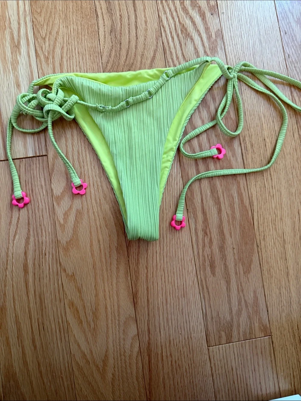 Frankies Bikinis “”missing one